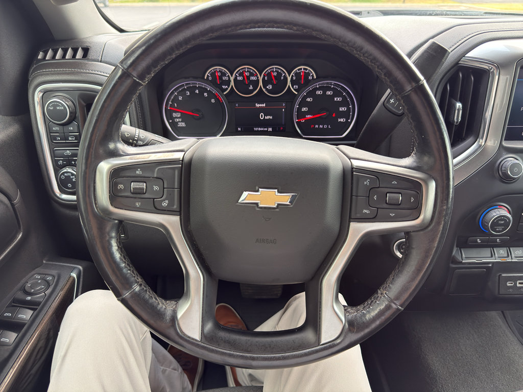 Used 2022 Chevrolet Silverado 1500 LT AWD/4WD image 23