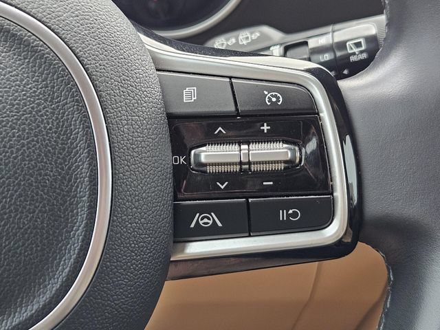 Used 2024 Kia Carnival LX FWD image 36