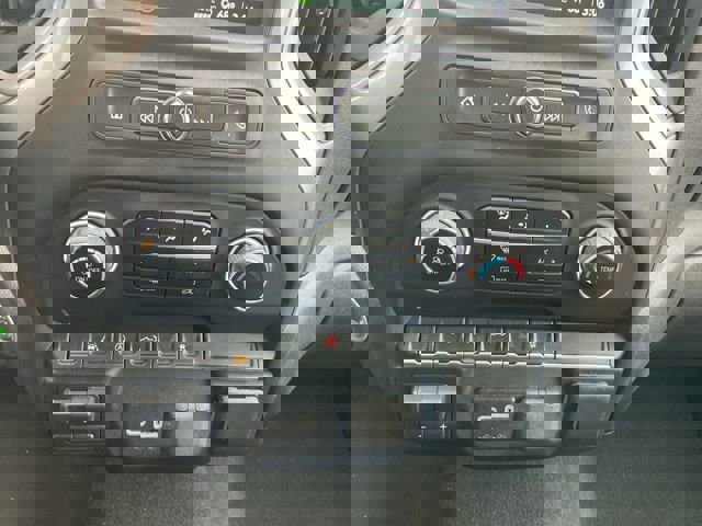 Used 2024 Chevrolet Silverado 1500 Custom image 31