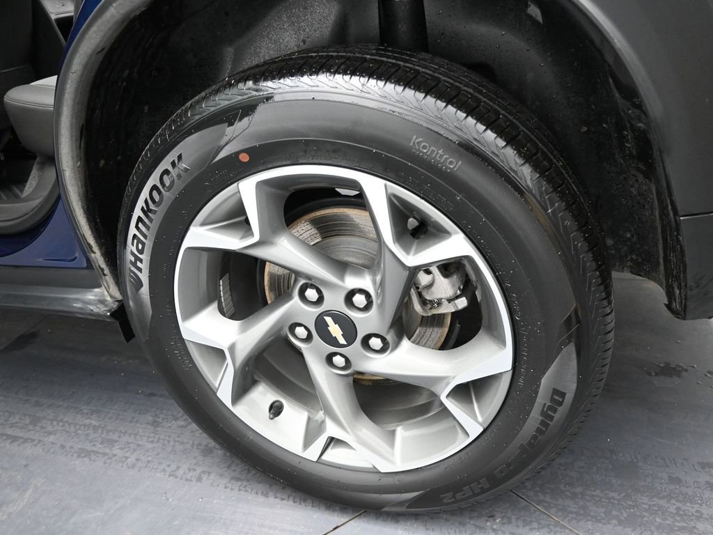 Used 2024 Chevrolet Trax LT w/ LT Convenience Package image 38