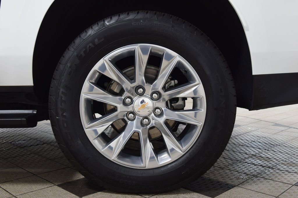 Used 2024 Chevrolet Suburban High Country AWD/4WD image 26