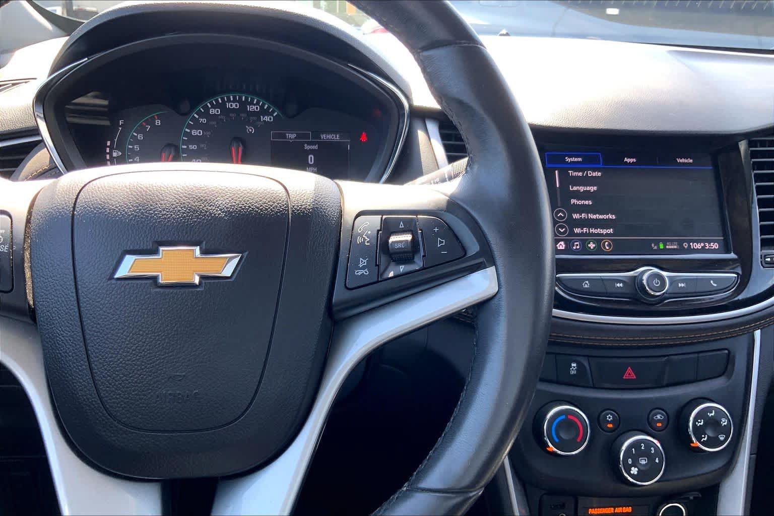 Certified 2022 Chevrolet Trax LT w/ Driver Confidence Package AWD/4WD image 25