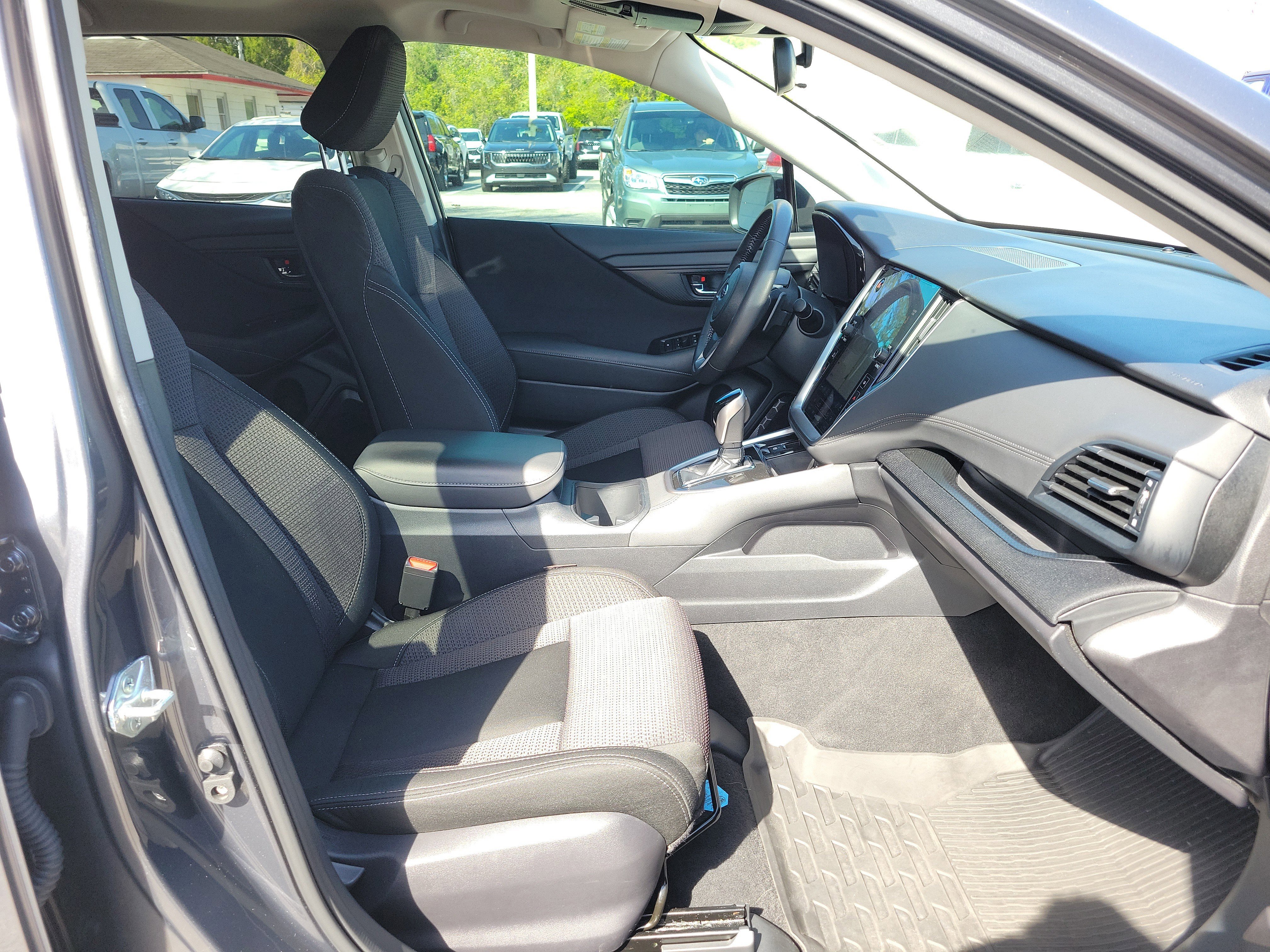 Used 2024 Subaru Outback Premium image 7