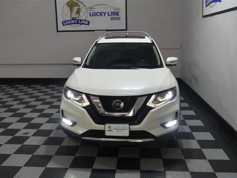 Used 2018 Nissan Rogue SL w/ Premium Package image 3