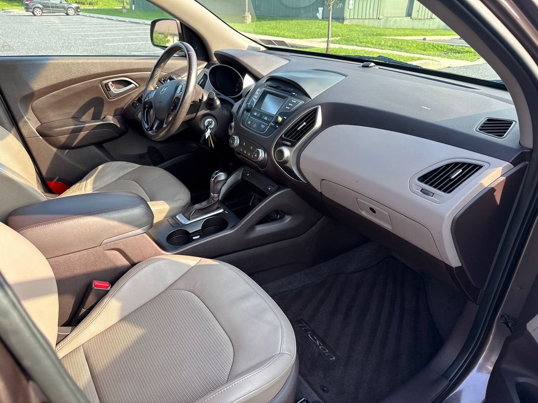 Used 2014 Hyundai Tucson SE AWD/4WD image 14