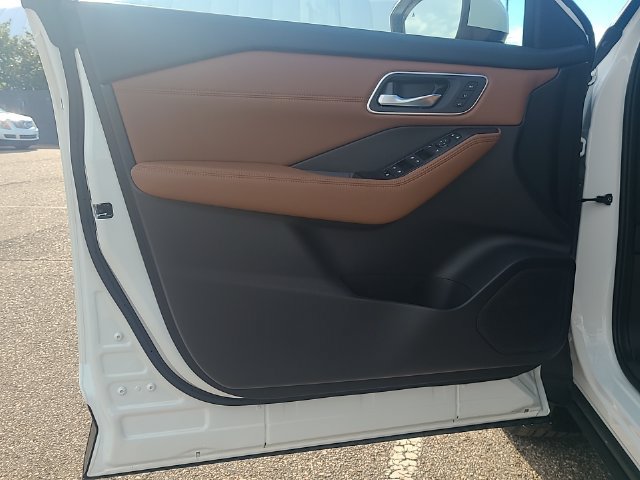 New 2026 Nissan Rogue Platinum AWD/4WD image 10