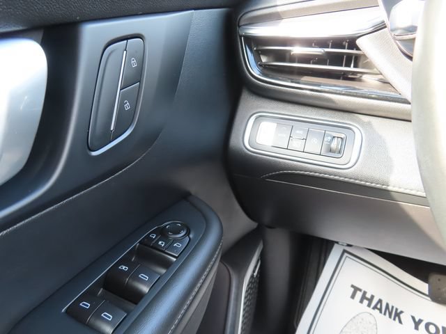Used 2026 Buick Enclave Preferred AWD/4WD image 32
