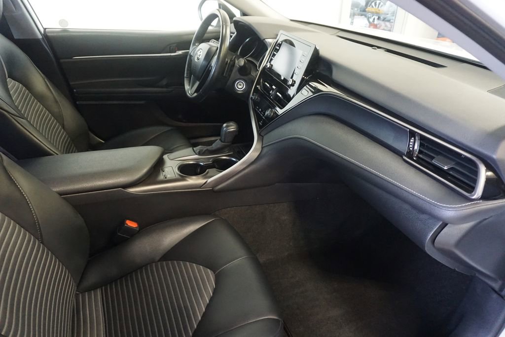 Used 2023 Toyota Camry SE image 24