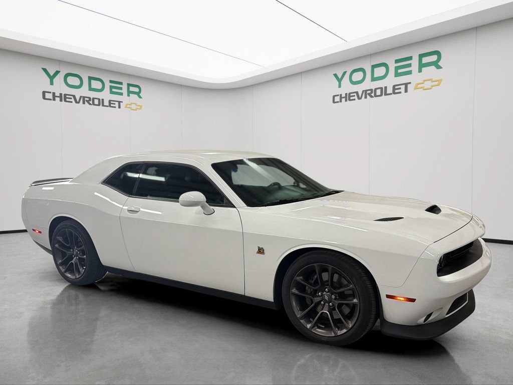 Used 2022 Dodge Challenger R/T Scat Pack w/ Plus Package RWD image 2