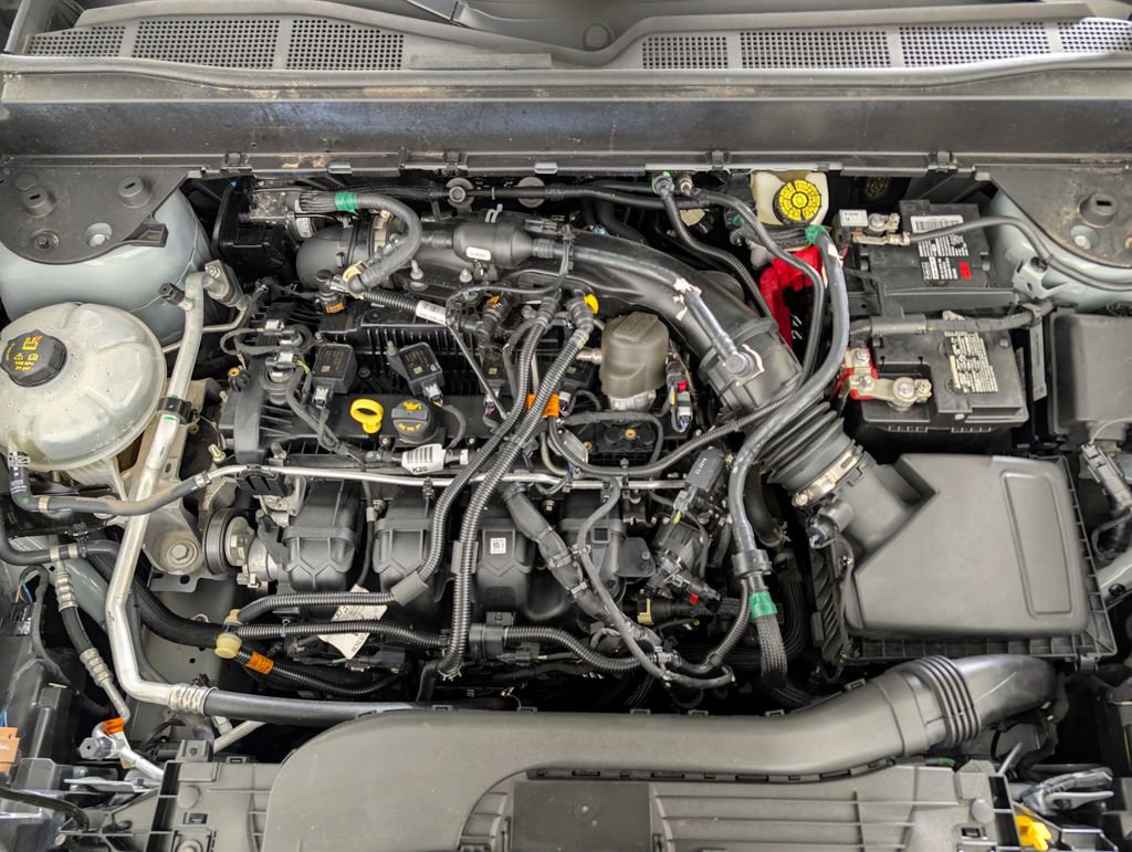 Certified 2023 Ford Maverick XLT w/ XLT Luxury Package image 8