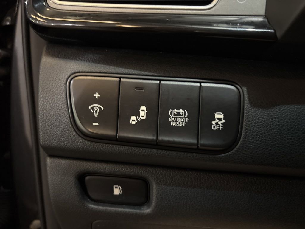 Used 2019 Kia Niro S Touring image 18