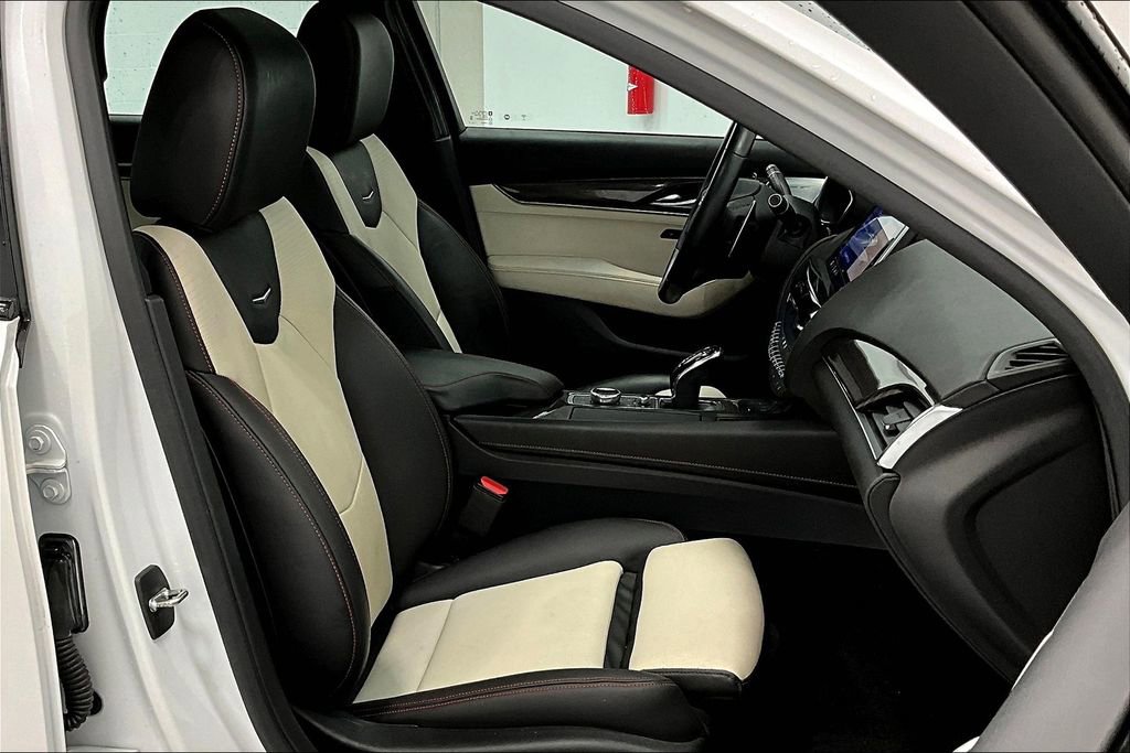 Used 2022 Cadillac CT5 Sport image 10