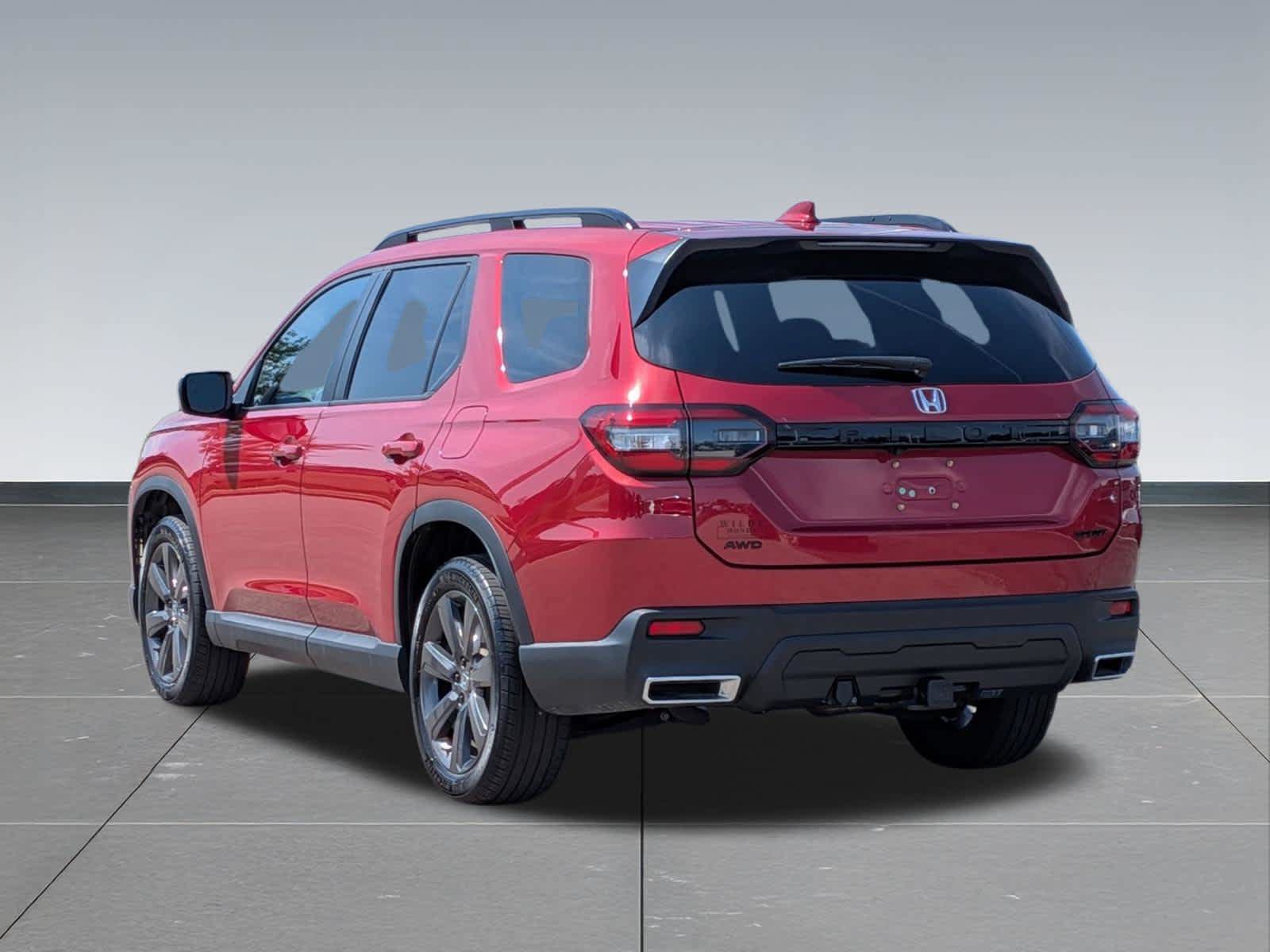 Certified 2024 Honda Pilot Sport image 3