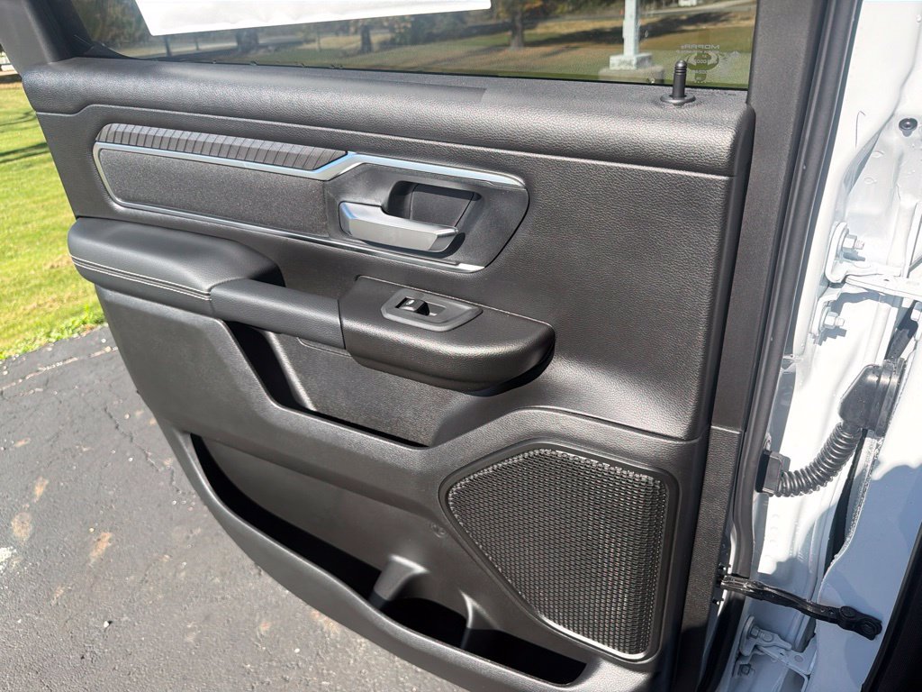New 2027 RAM 1500 4x4 Crew Cab image 35
