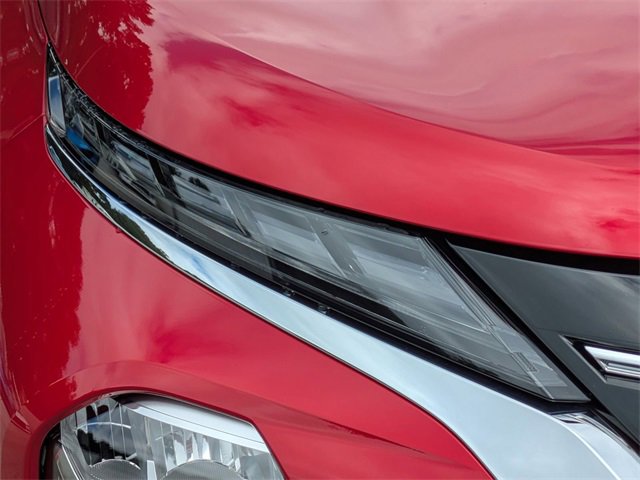 New 2025 Mitsubishi Outlander SE image 11