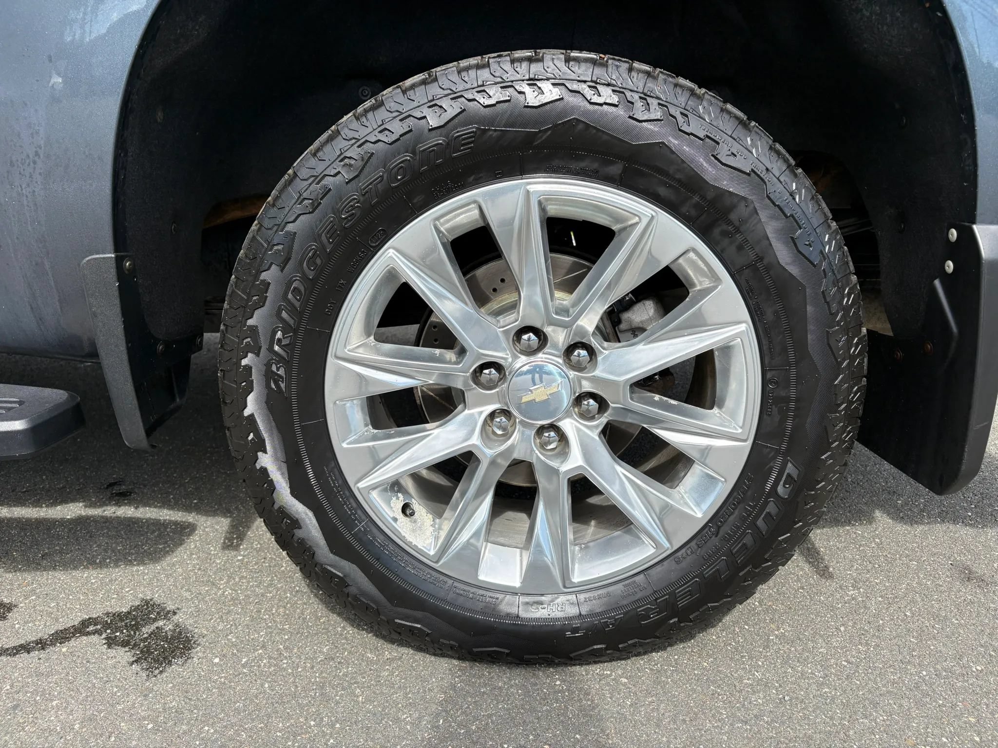 Used 2019 Chevrolet Silverado 1500 LTZ w/ LTZ Premium Package AWD/4WD image 19