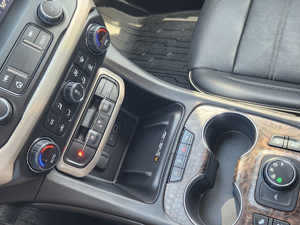 Certified 2022 GMC Acadia Denali w/ Denali Ultimate Package image 23