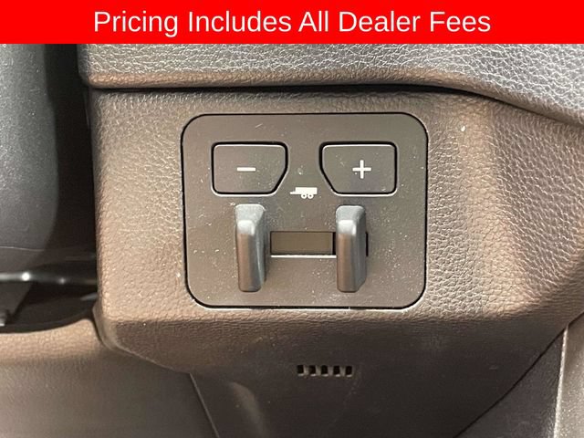 Used 2025 Toyota Tundra SR5 w/ SR5 Premium Package AWD/4WD image 31