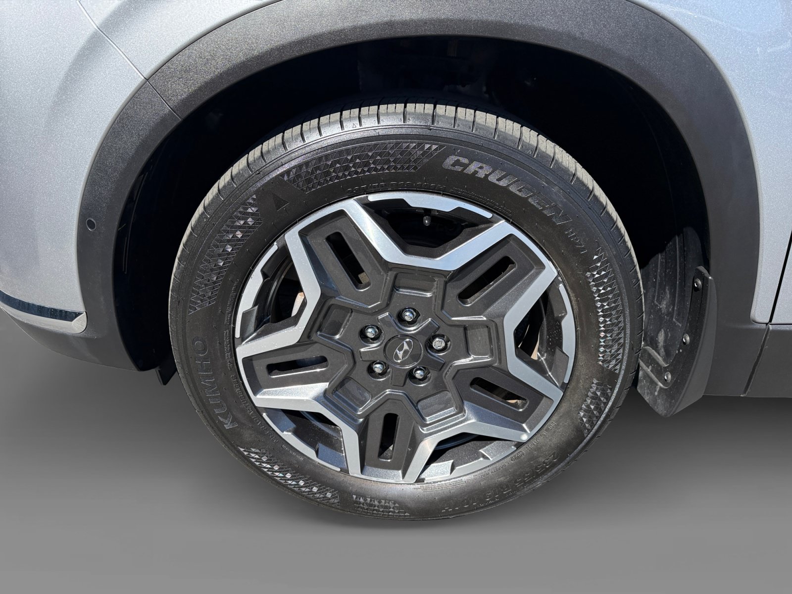 Certified 2023 Hyundai Santa Fe Limited w/ Cargo Package FWD image 9