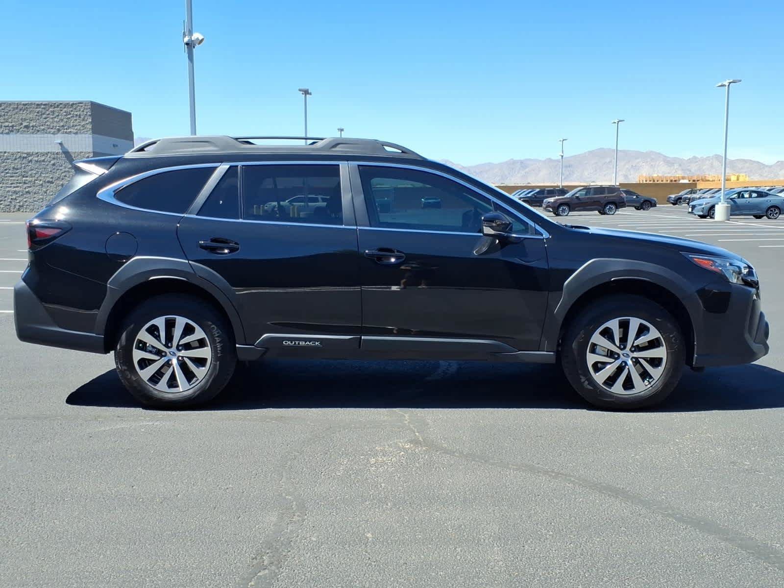 Used 2025 Subaru Outback Premium w/ Popular Package #1A AWD/4WD image 7
