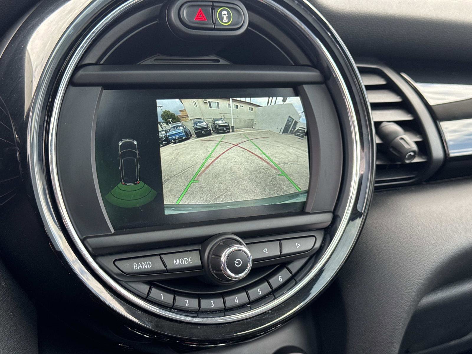 Used 2021 MINI Cooper 2-Door Hardtop FWD image 17