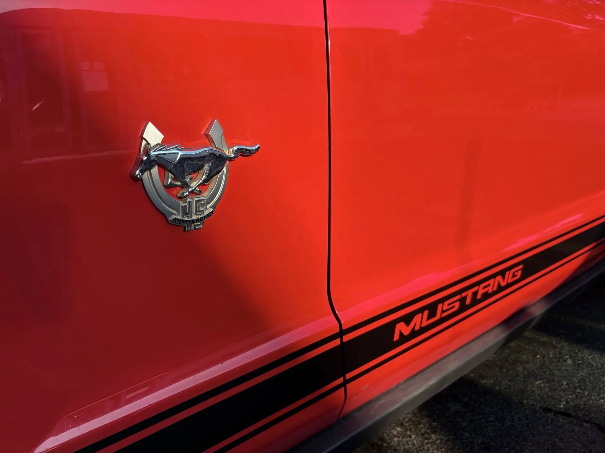 Used 2009 Ford Mustang Premium image 25