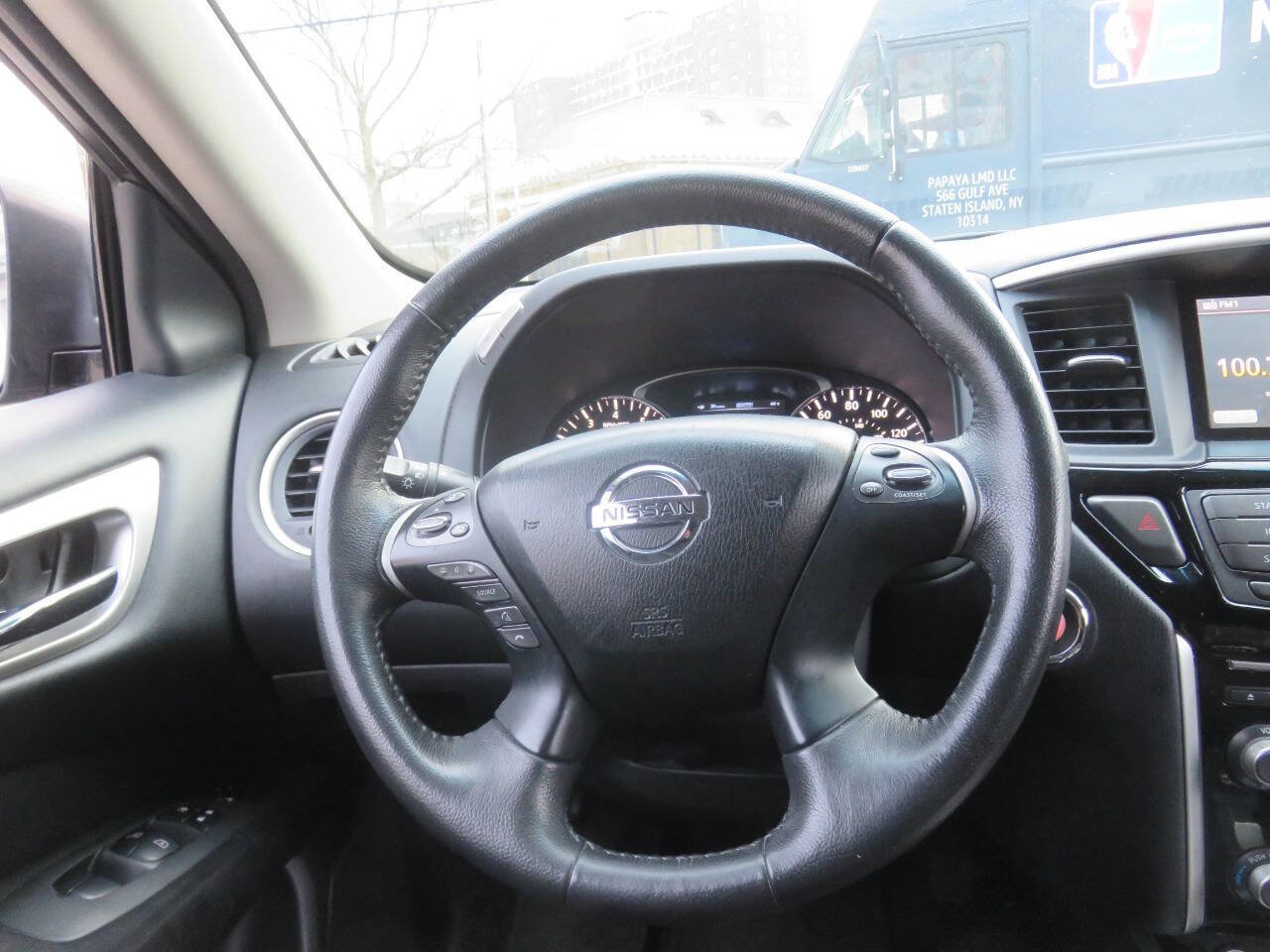 Used 2013 Nissan Pathfinder SV image 14
