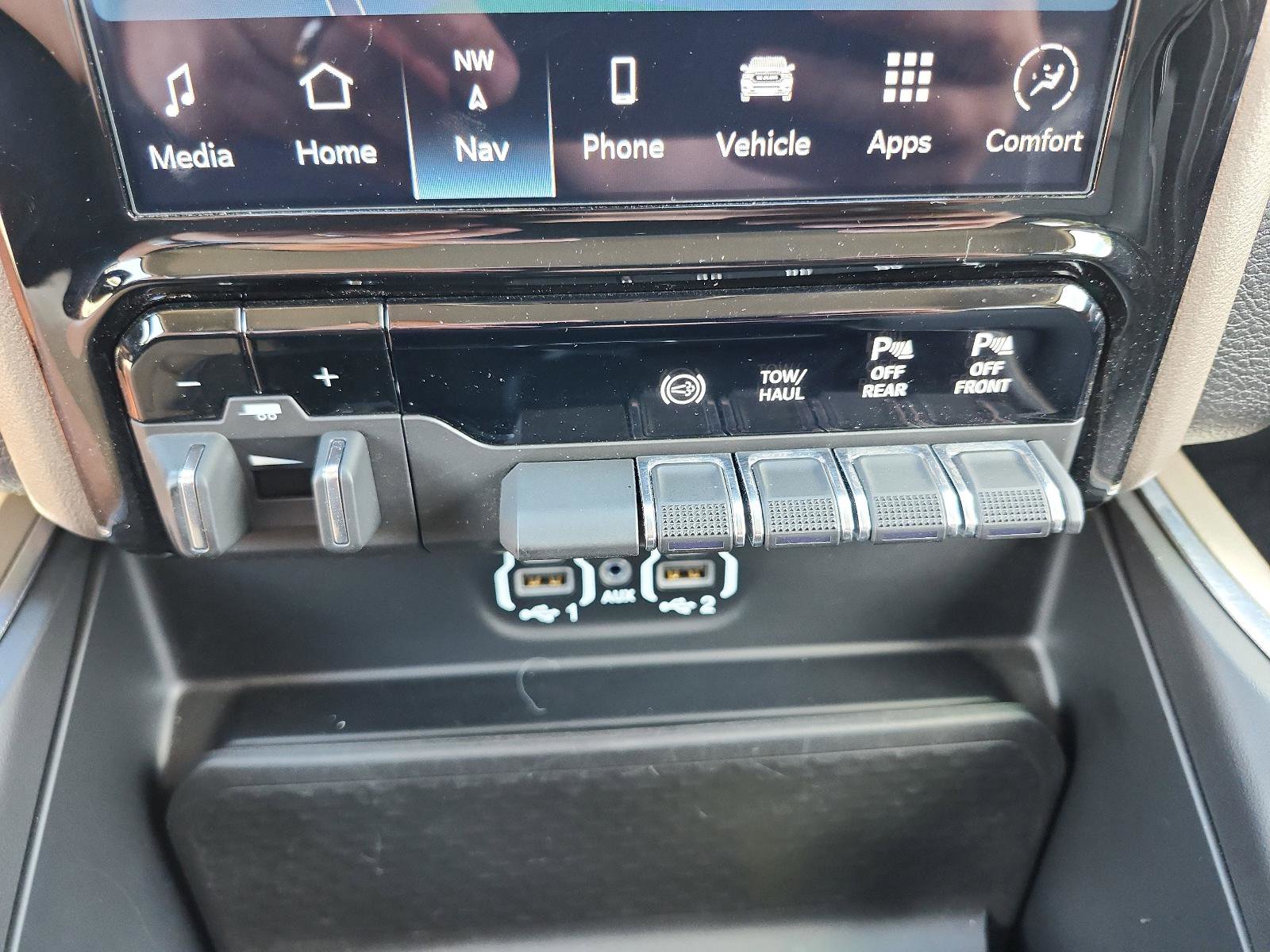 Used 2024 RAM 2500 Laramie image 23