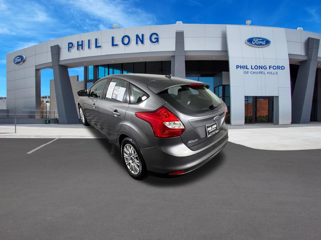 Used 2012 Ford Focus SE FWD image 3