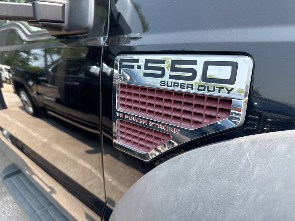 Used 2008 Ford F550 2WD Regular Cab Super Duty image 6