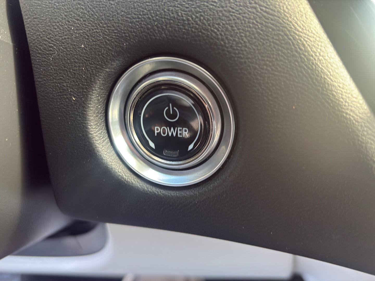 Used 2024 Cadillac Lyriq Luxury AWD/4WD image 42