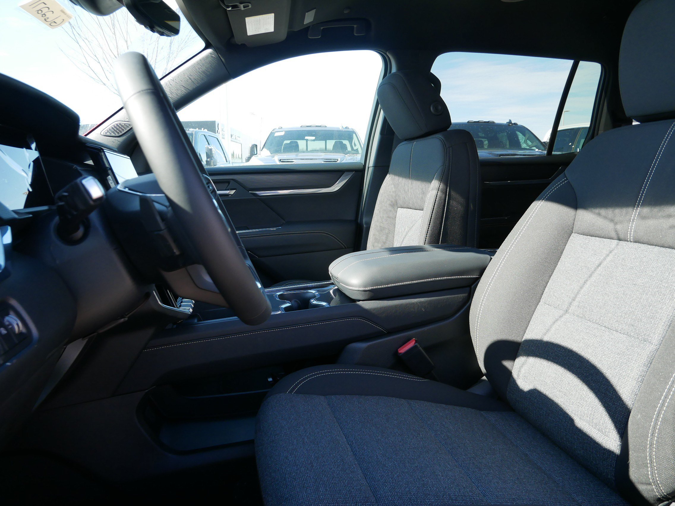 New 2026 GMC Acadia Elevation w/ LPO, All-Weather Package AWD/4WD image 4