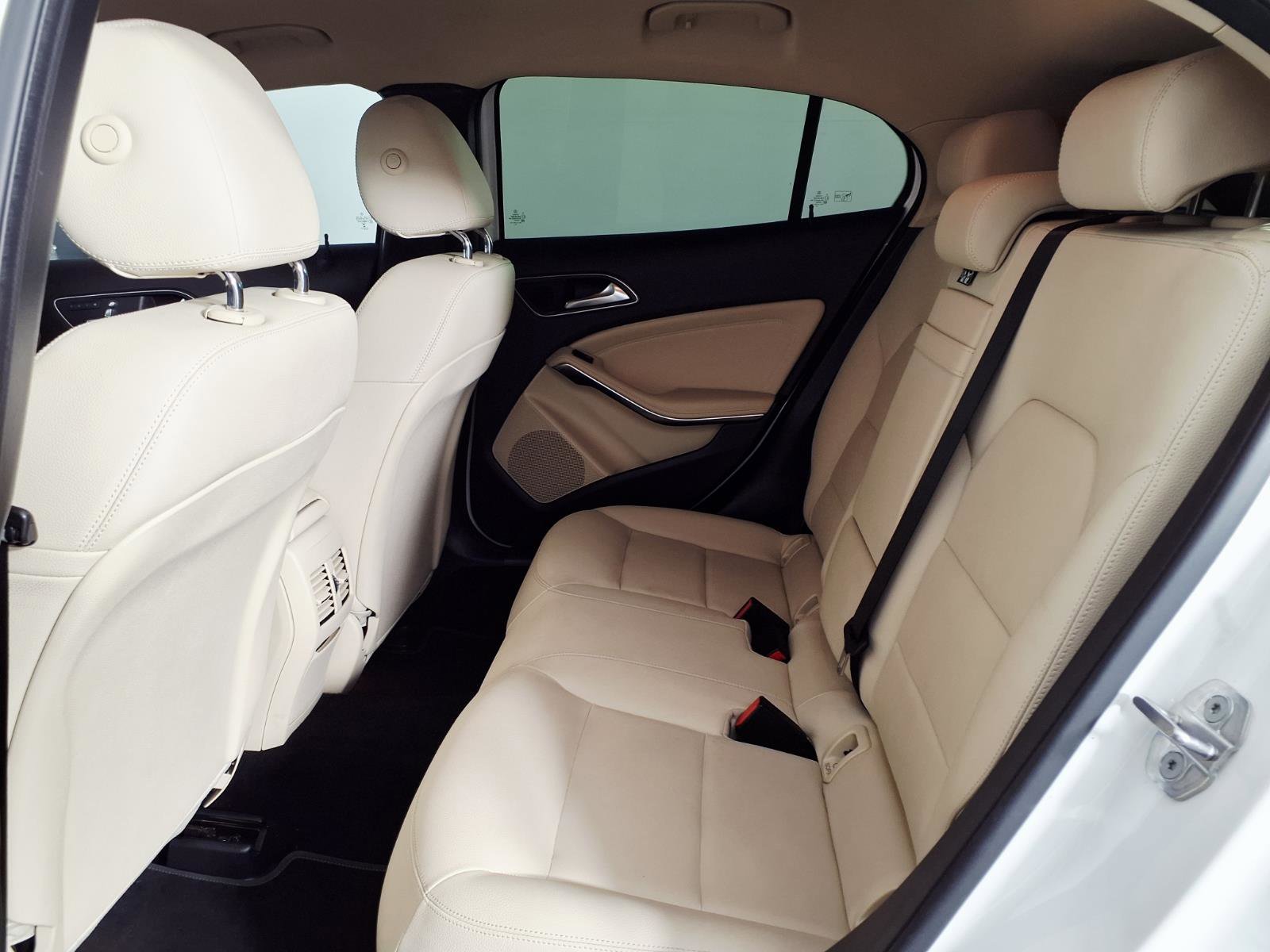 Used 2019 Mercedes-Benz GLA 250 image 13