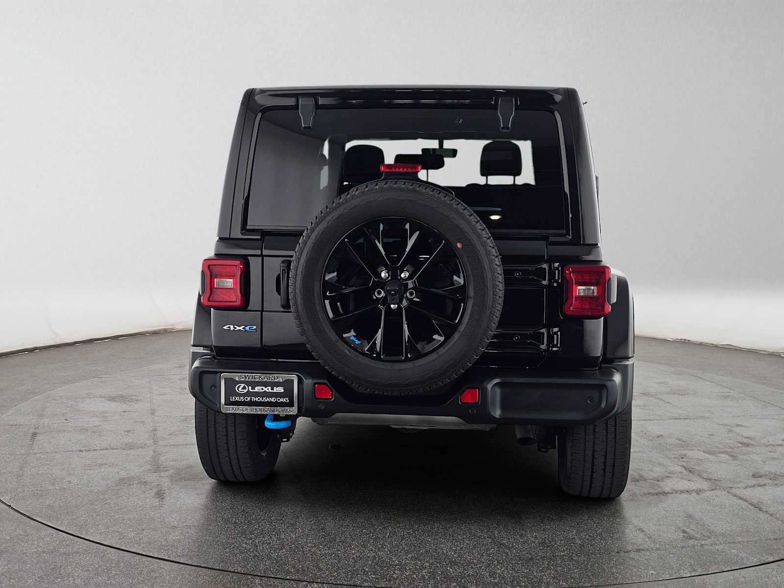 Used 2022 Jeep Wrangler Unlimited Sahara w/ Safety Group AWD/4WD image 4