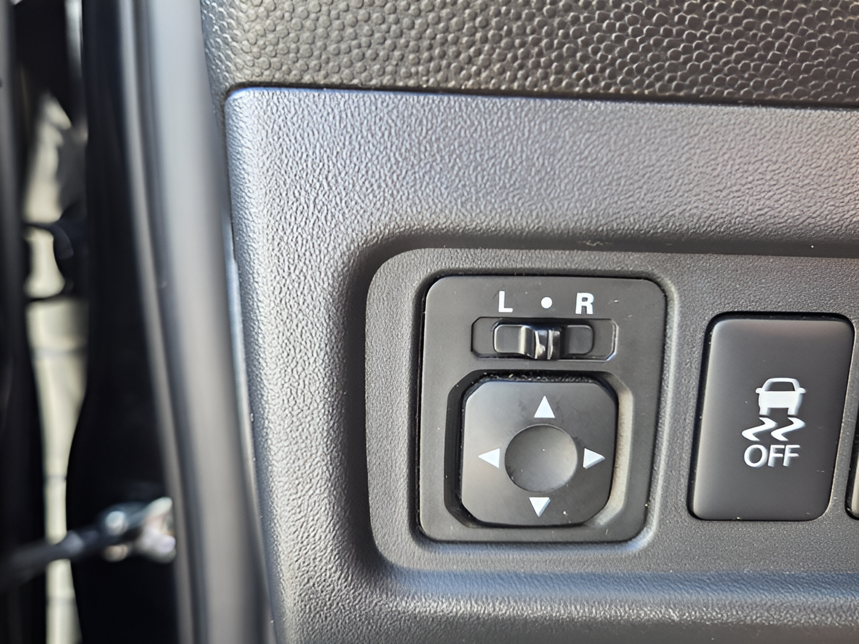 Used 2024 Mitsubishi Mirage ES FWD image 28