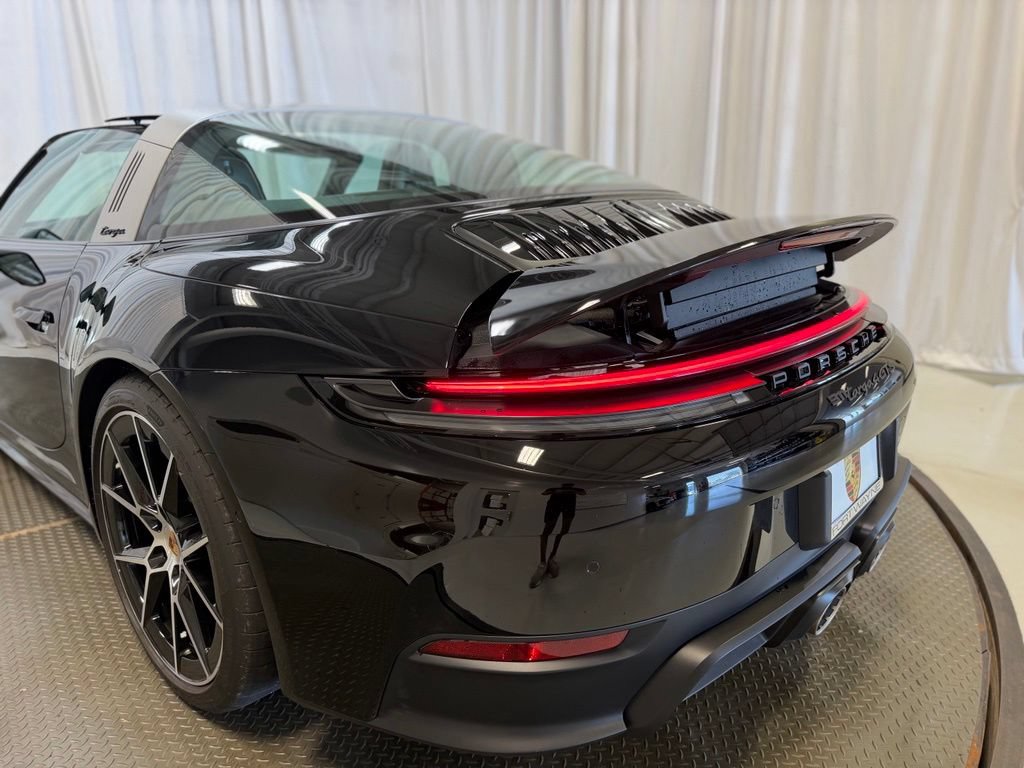 Used 2025 Porsche 911 Targa 4 GTS AWD/4WD image 32