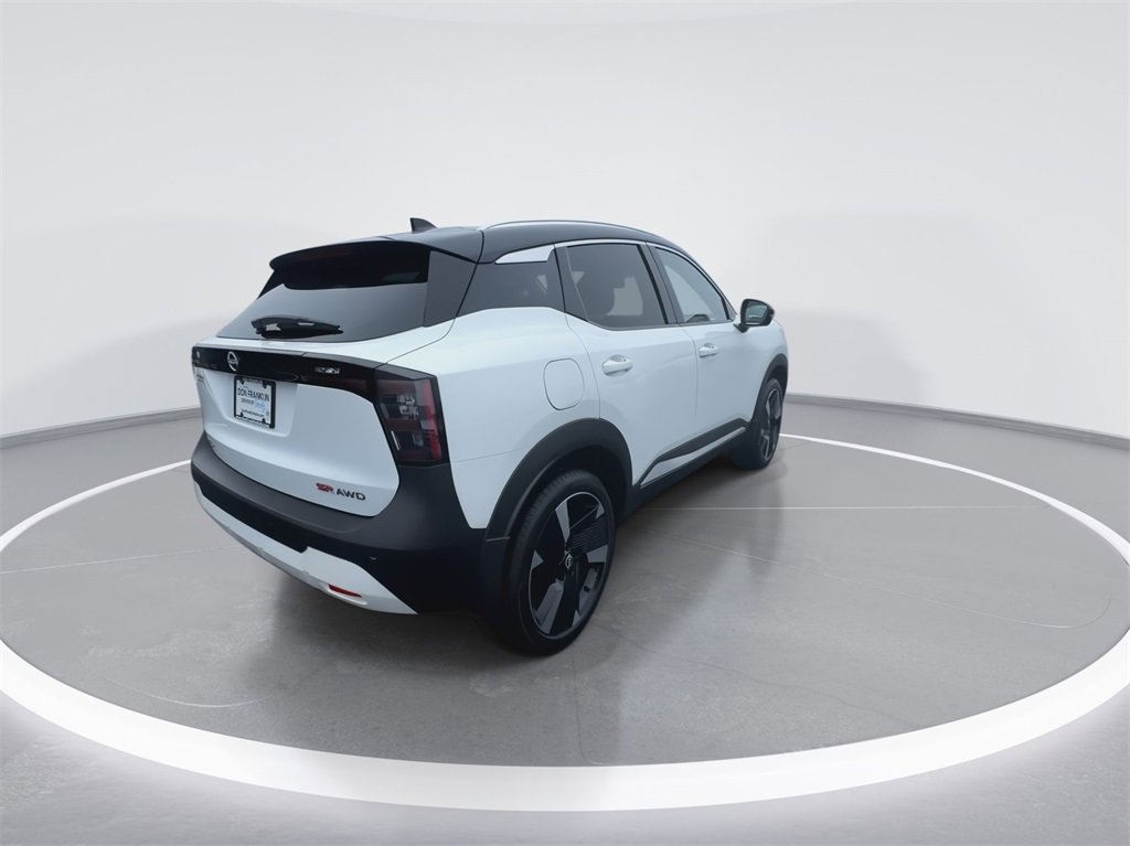 New 2025 Nissan Kicks SR image 8