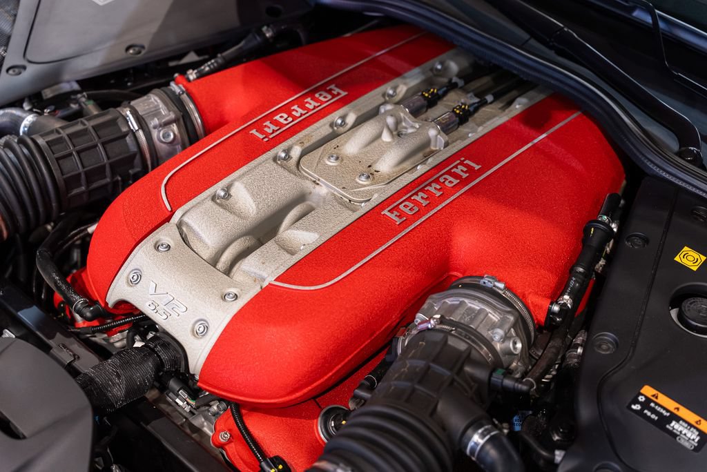 Certified 2023 Ferrari 812 GTS RWD image 21