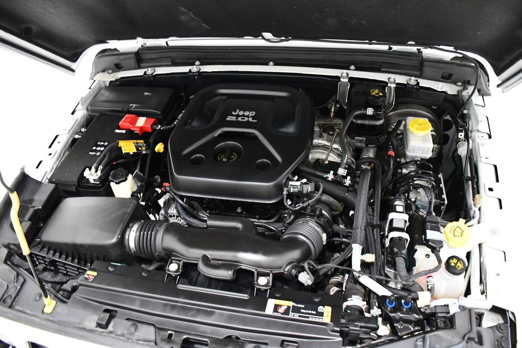 Used 2022 Jeep Wrangler Unlimited Sahara image 6