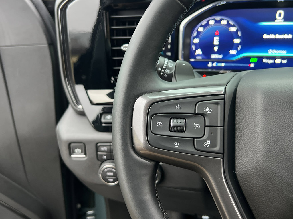 Used 2025 Chevrolet Silverado 1500 ZR2 w/ Technology Package image 35