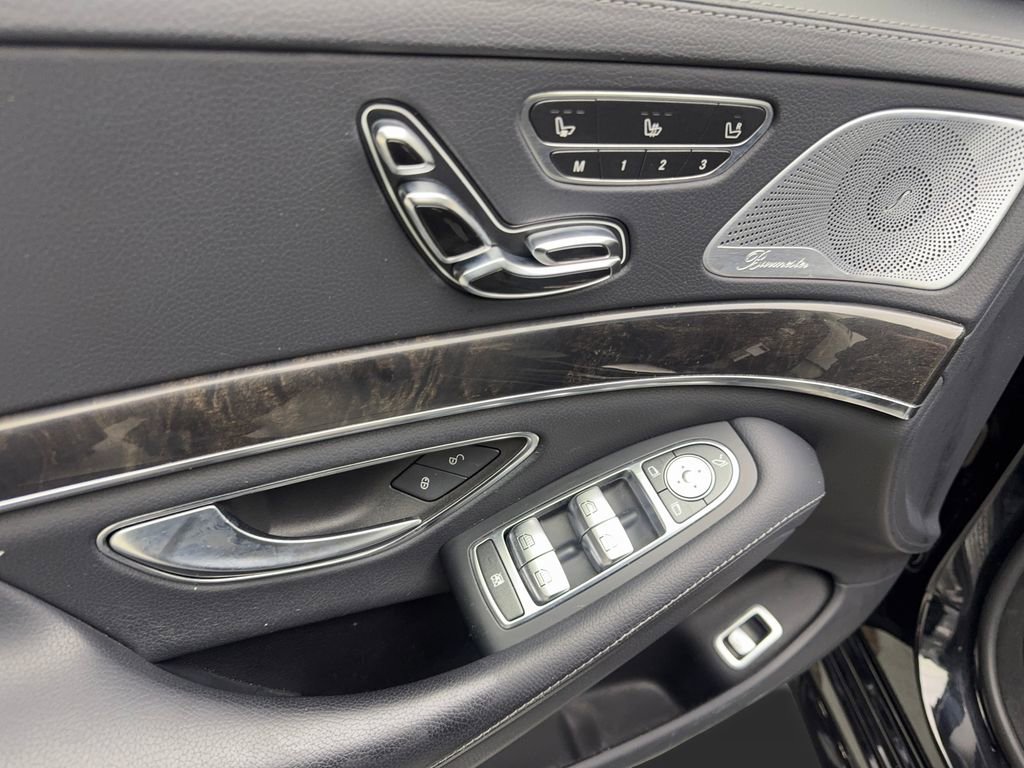 Used 2018 Mercedes-Benz S 450 Sedan image 31