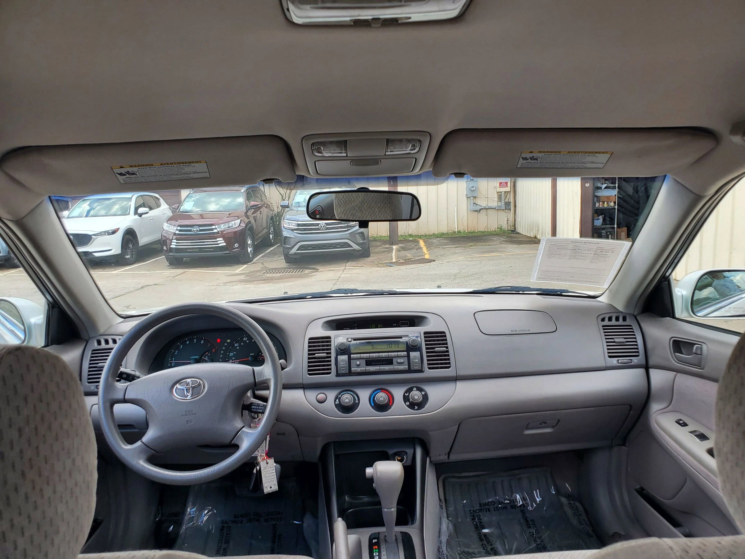 Used 2004 Toyota Camry LE image 27
