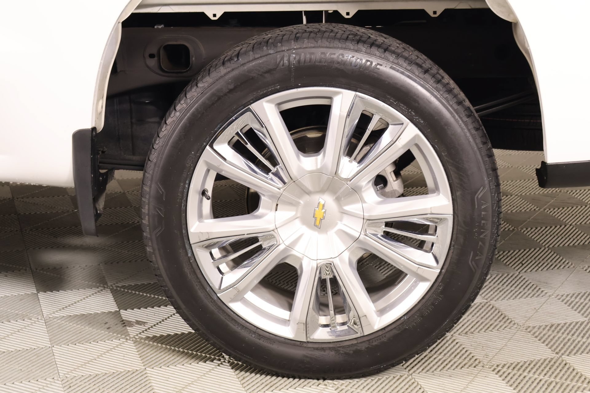 Used 2023 Chevrolet Silverado 1500 RST AWD/4WD image 19