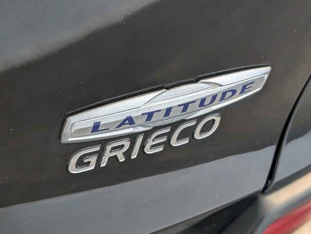 Used 2019 Jeep Cherokee Latitude Plus image 12