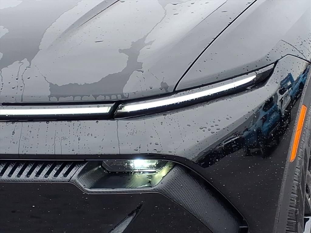New 2026 Chevrolet Equinox EV LT image 8