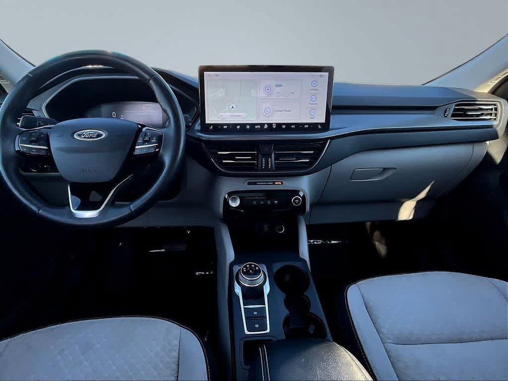 Used 2023 Ford Escape Active w/ Tech Pack #1 AWD/4WD image 9