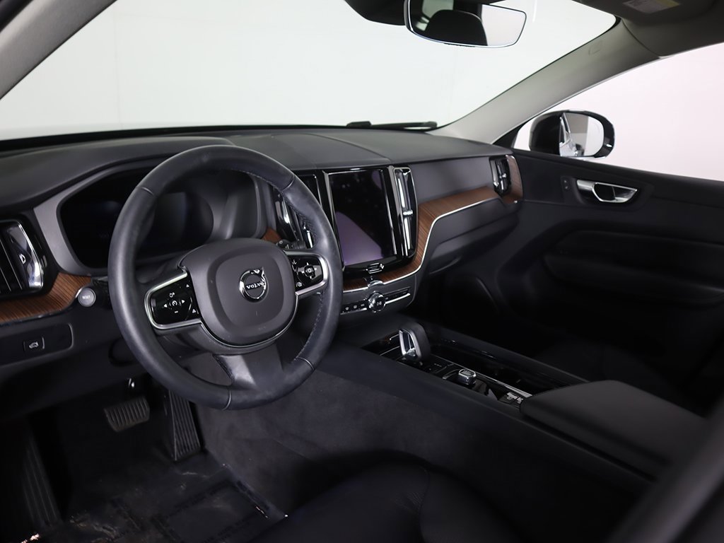 Used 2023 Volvo XC60 B5 Plus w/ Climate Package image 29