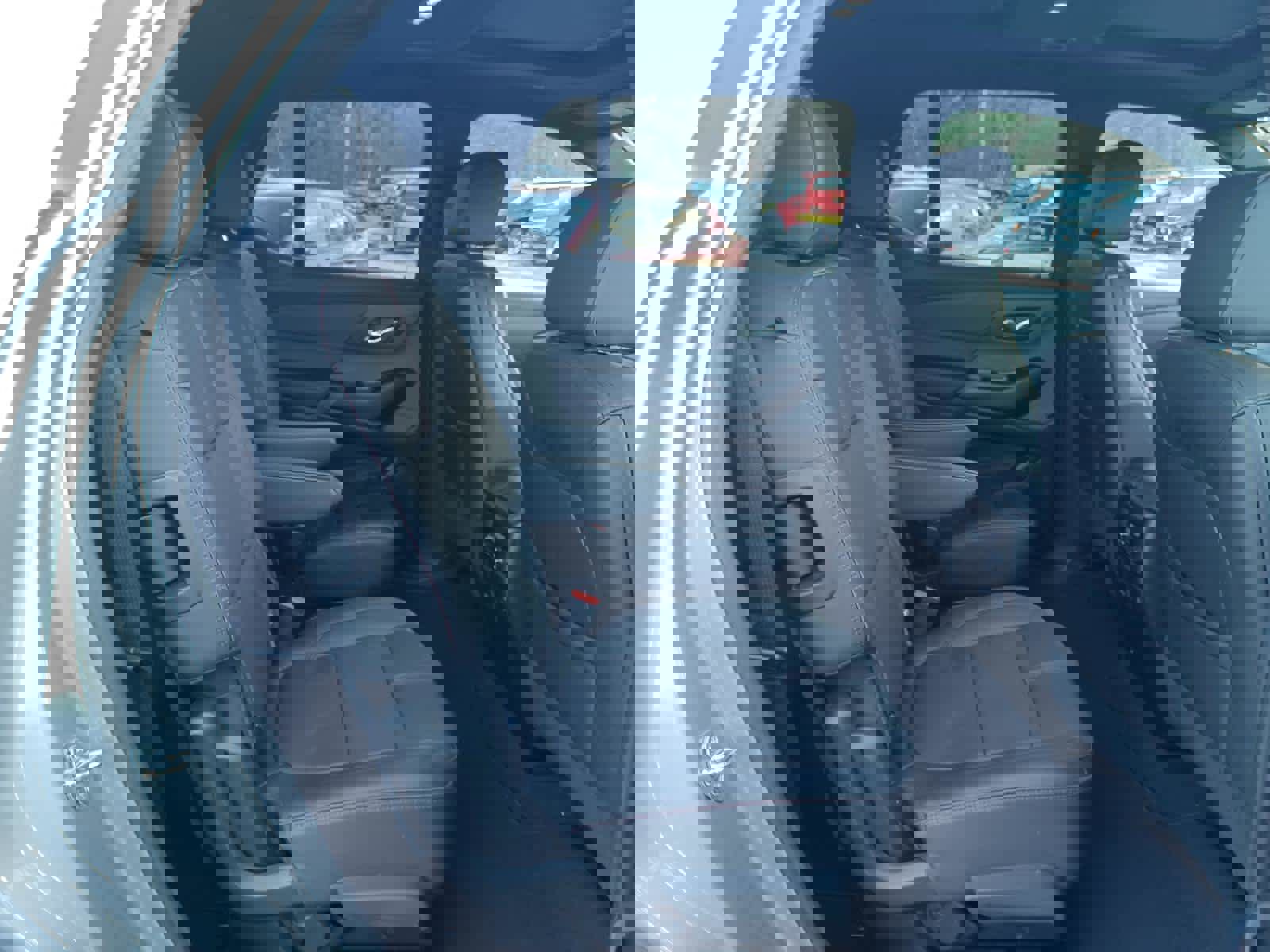 Used 2023 Chevrolet Traverse RS image 19