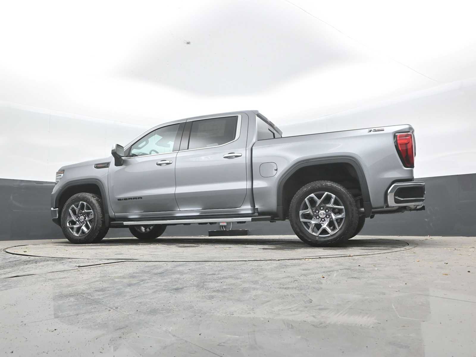New 2026 GMC Sierra 1500 SLT w/ SLT Premium Package AWD/4WD image 23