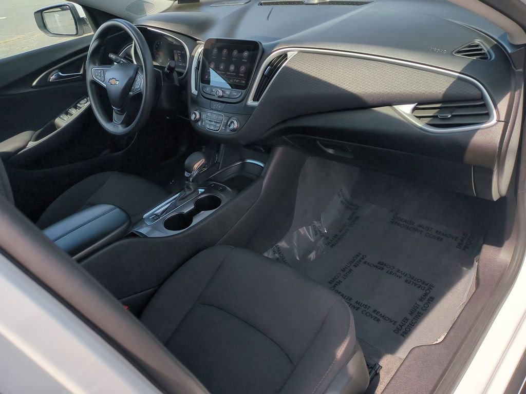 Used 2024 Chevrolet Malibu LT FWD image 33